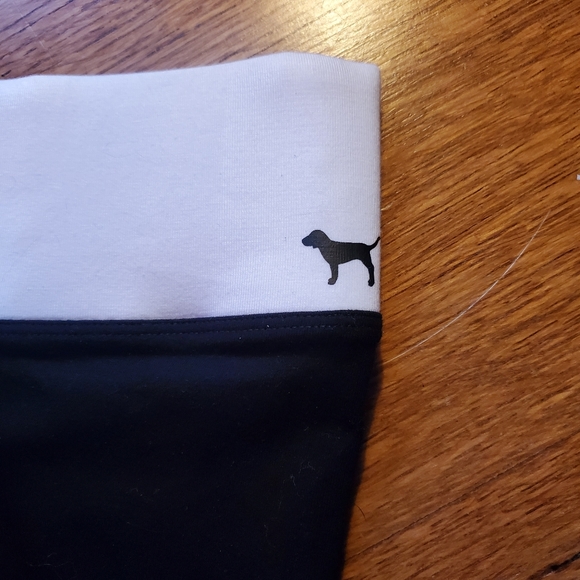 PINK Yoga Capri - Picture 3 of 3